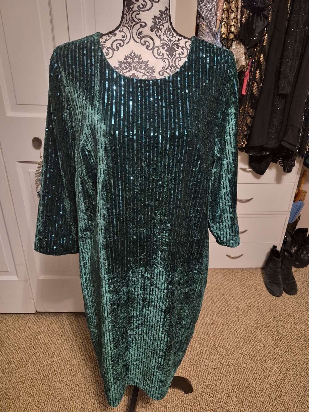 NWT - Lane Bryant Women's Elegant Emerald Green Sequin Velvet Dress - 16W